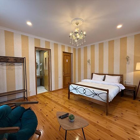 Graf Kazbegi Hotel Buitenkant foto
