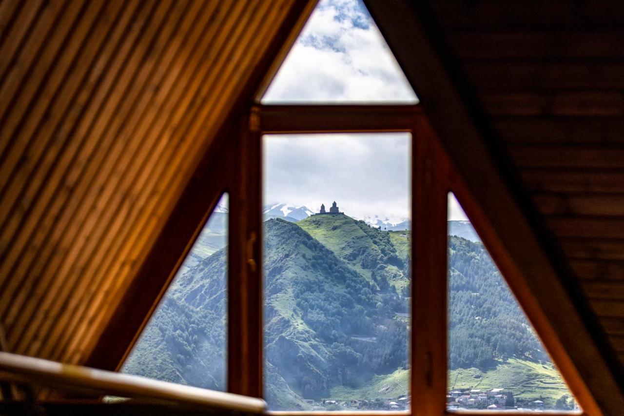 Graf Kazbegi Hotel Buitenkant foto