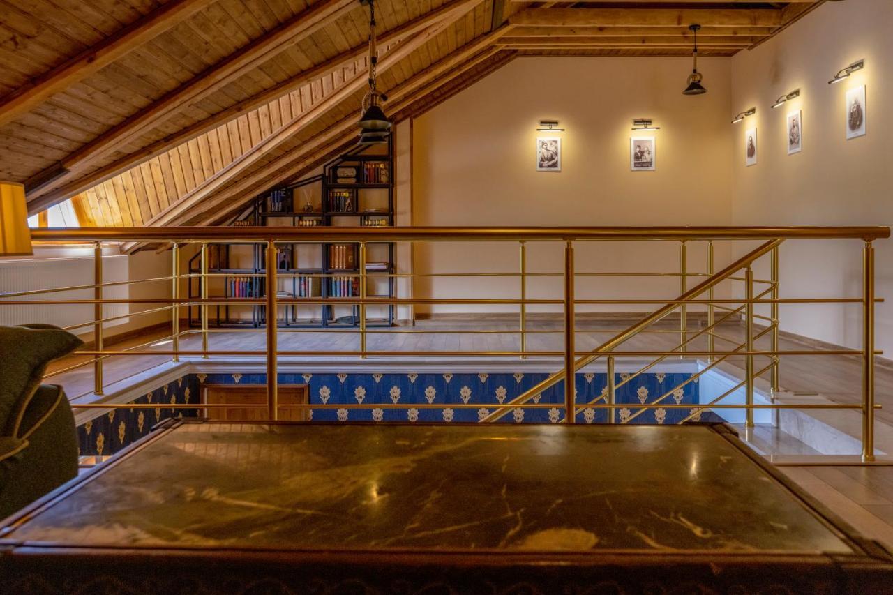 Graf Kazbegi Hotel Buitenkant foto