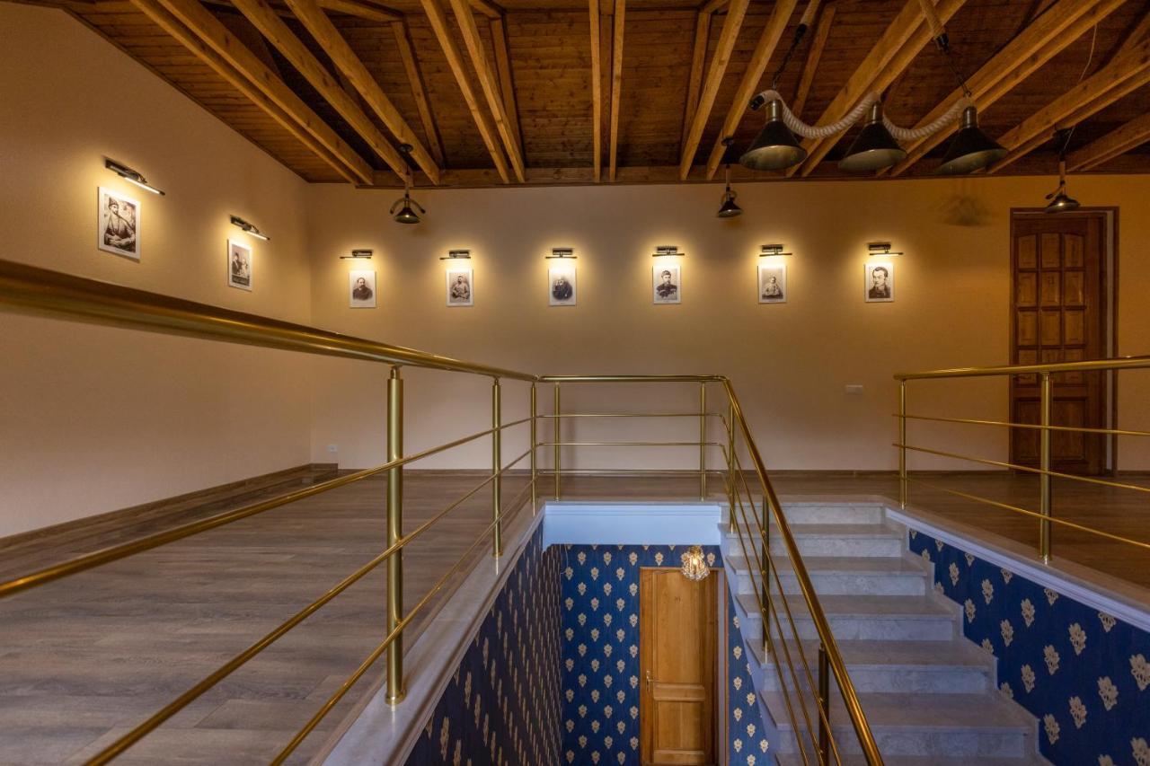 Graf Kazbegi Hotel Buitenkant foto